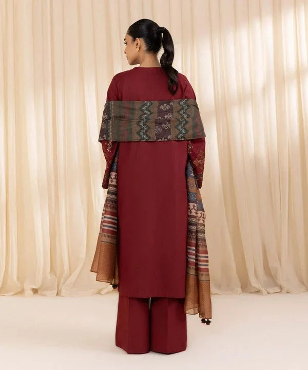 EXCLUSIVE 3PC HEAVY EMBROIDERED LAWN ENSEMBLE