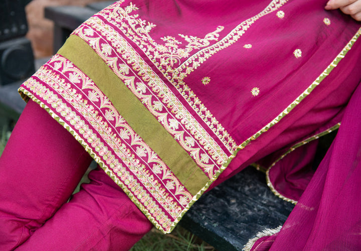 WINTER-3PC DHANAK EMBROIDERED SHIRT WITH COUTRAI PRINTED SHAWL &amp; DHANAK TOUSER-4223