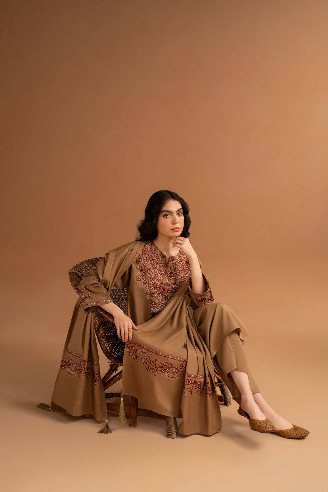 Winter Unstitched 3PC Dhanak Embroidered Suit - SS0418