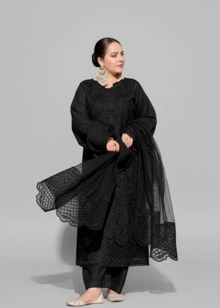PREMIUM EMBROIDERED 3PC LAWN SUIT