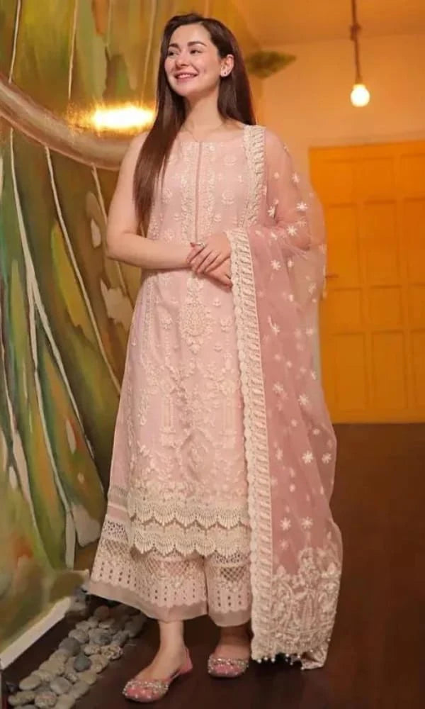 SIGNATURE LAWN EMBROIDERED 3PC SUIT